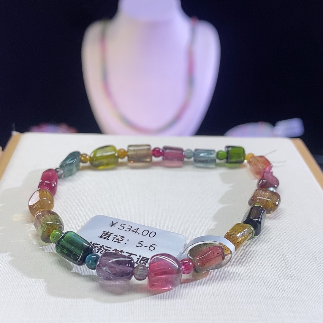 碧玺手链未镶嵌浓艳