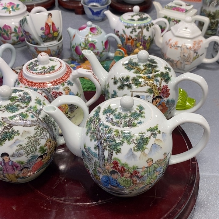 山****友景德镇陶瓷工艺品