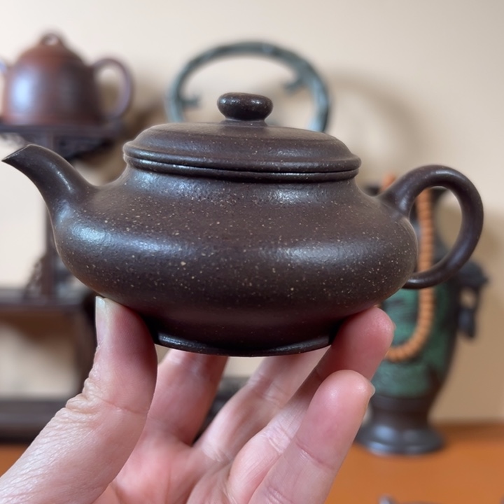 紫砂茶壶虚扁紫泥