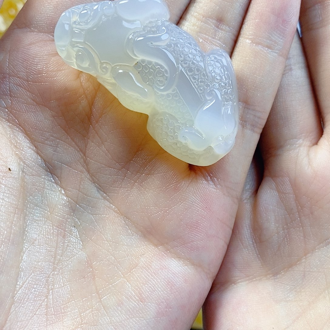 涅****玛瑙/玉髓未镶嵌玛瑙