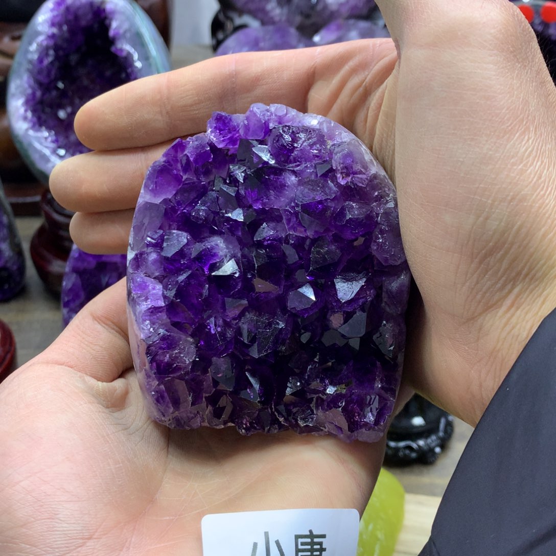紫晶大型摆件（非配饰）未镶嵌