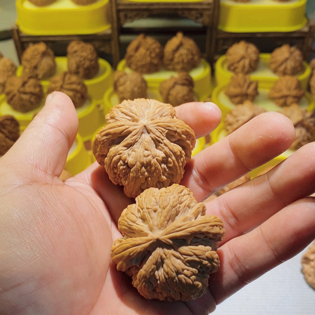 【闪购商品】文玩核桃吊坠兰****）大粗筋