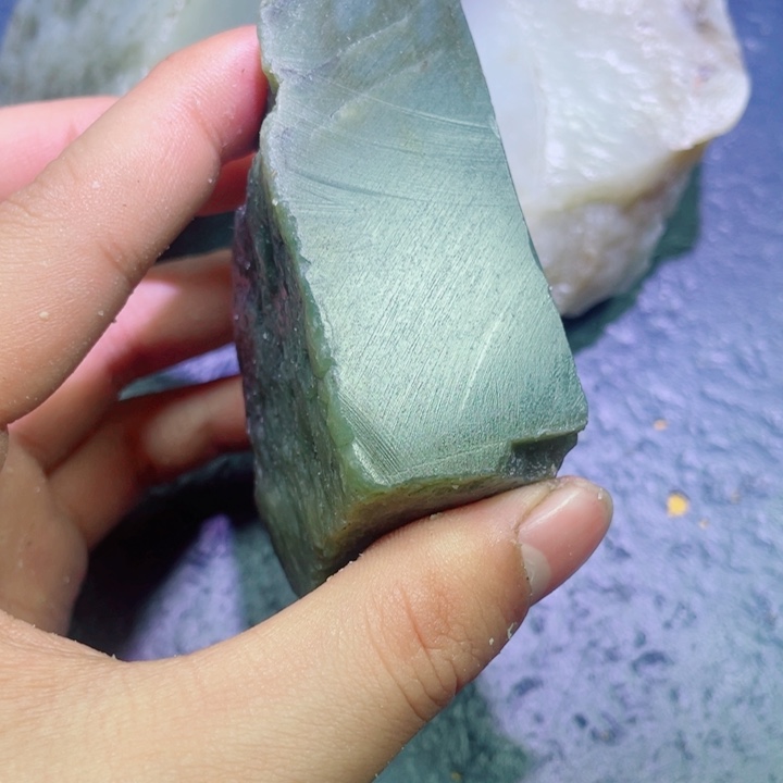 和田玉未镶嵌珠宝半成品