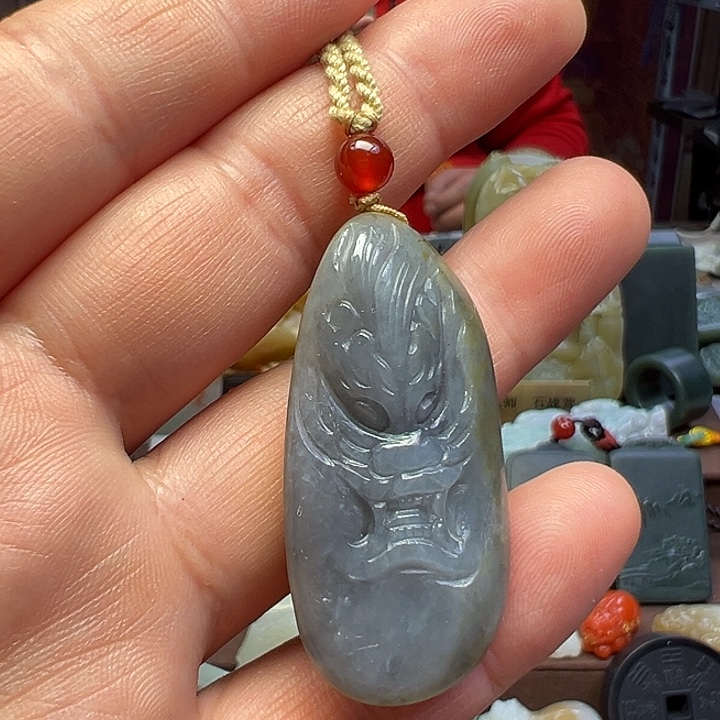 和田玉未镶嵌颈饰龙头