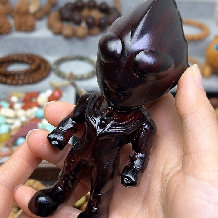 库克吊坠木头雕刻奥特曼