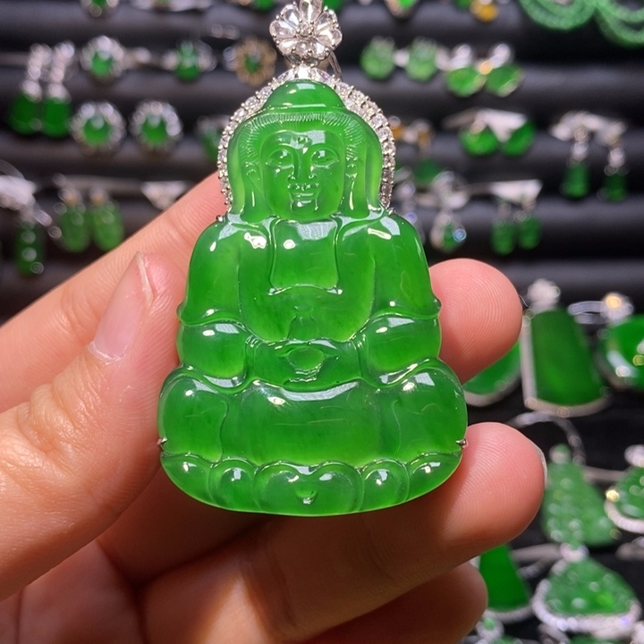 翡翠颈饰18K金镶嵌天然翡翠