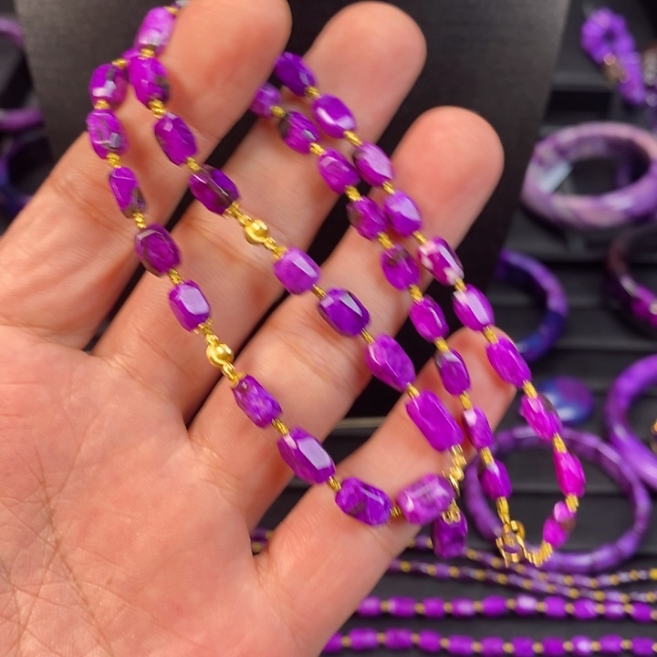 苏纪石（舒俱来）项链18K金镶嵌左*手