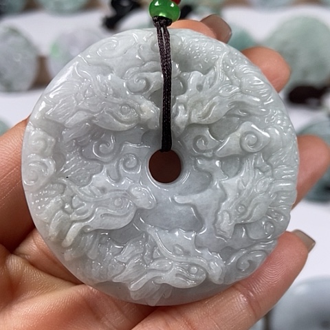 翡翠颈饰未镶嵌九龙扣两面工福利