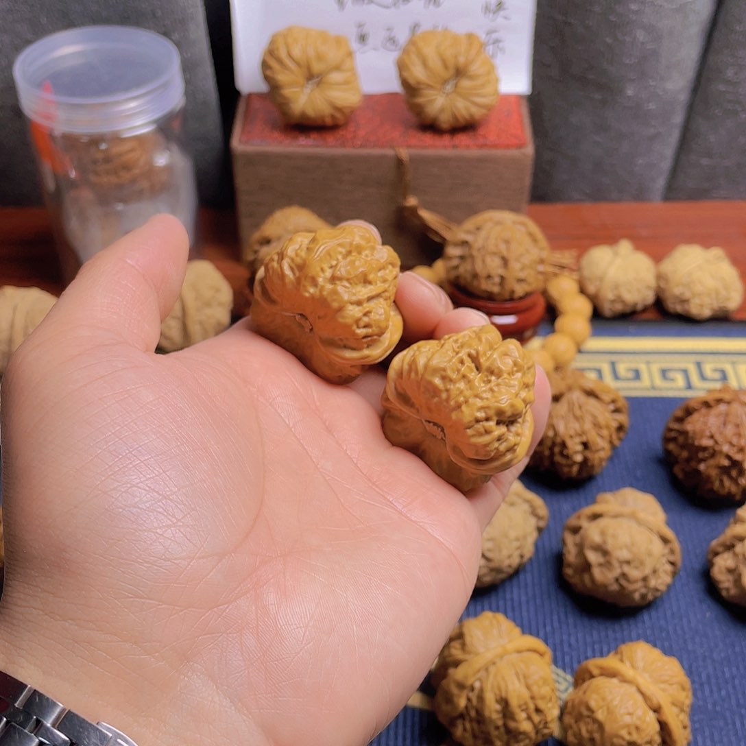 文玩核桃吊坠海*长蛤蟆头手把件