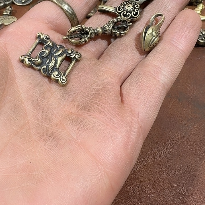 东西很好看很好看