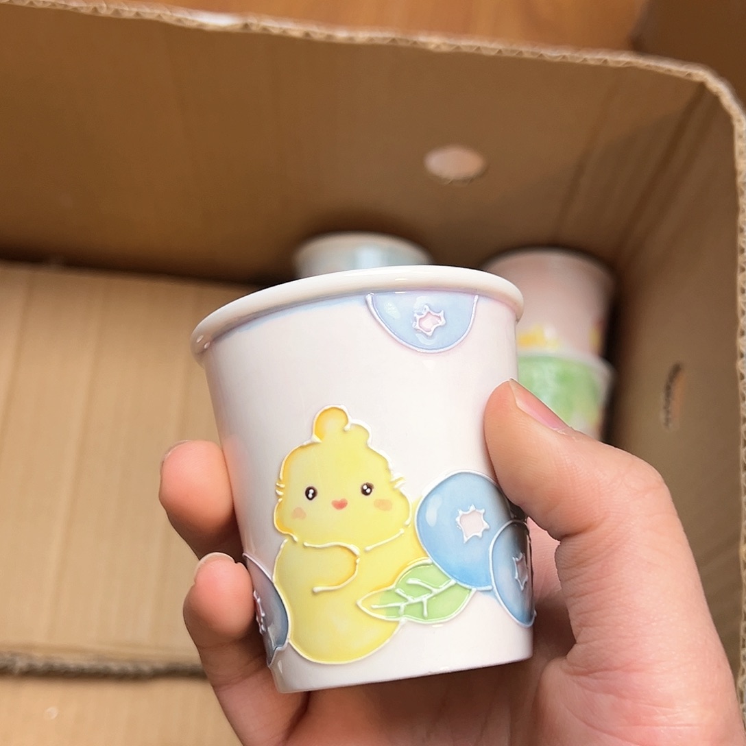 景德镇手绘陶瓷杯子