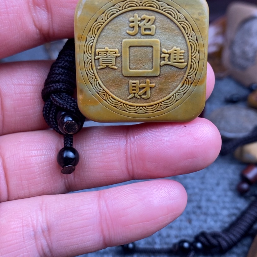 【闪购商品】原石雕刻手把件