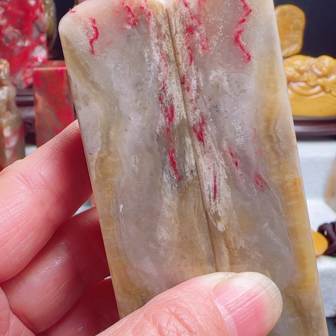 昌化石昌化鸡血石