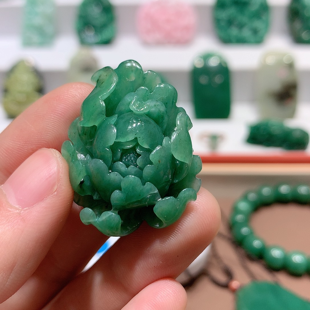 独山玉挂件未镶嵌