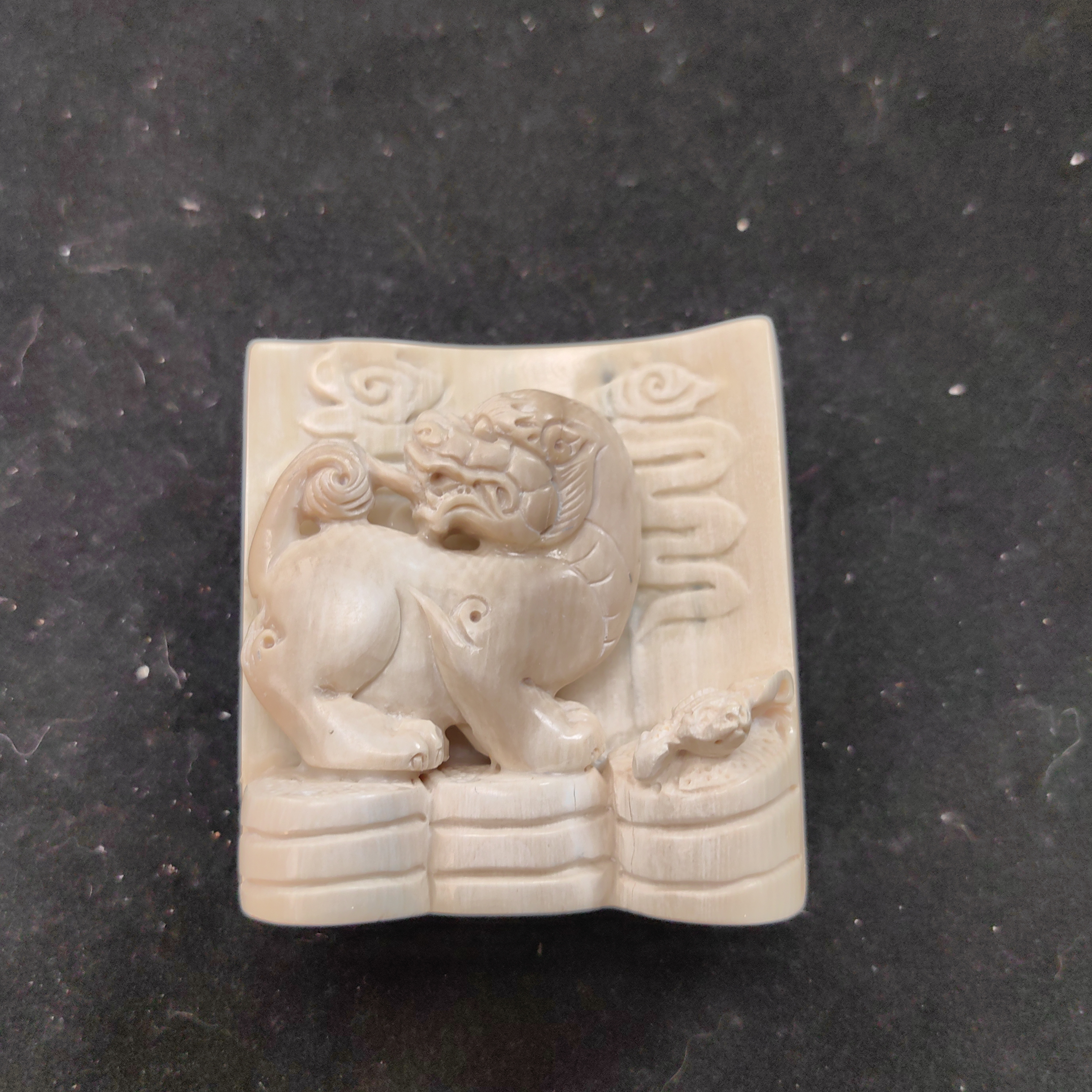 猛犸猛犸雕刻把件ZS369