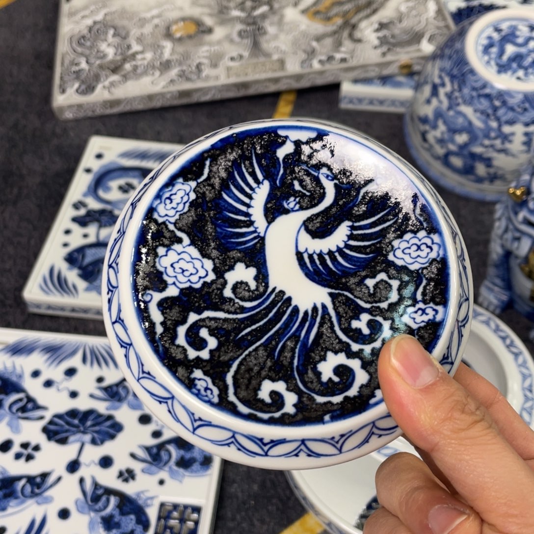 景德镇陶瓷手工手绘