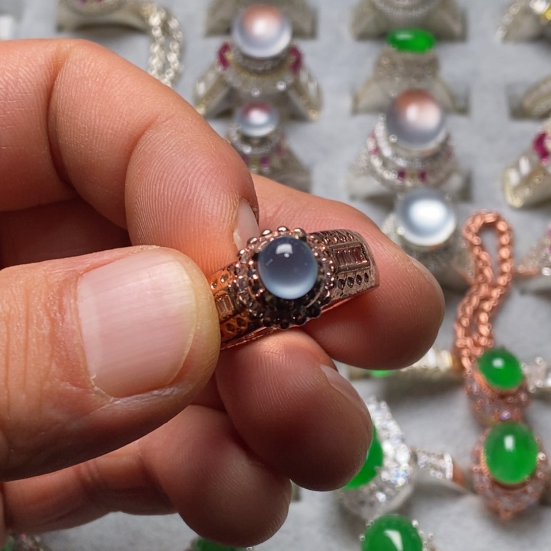 "****定制翡翠未镶嵌裸石蛋面