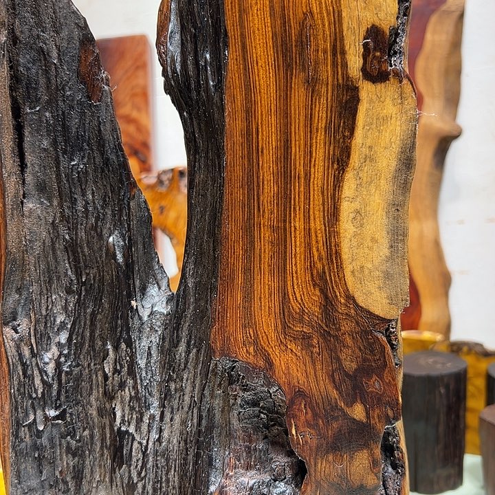 黎***达紫檀木类端景台檀香