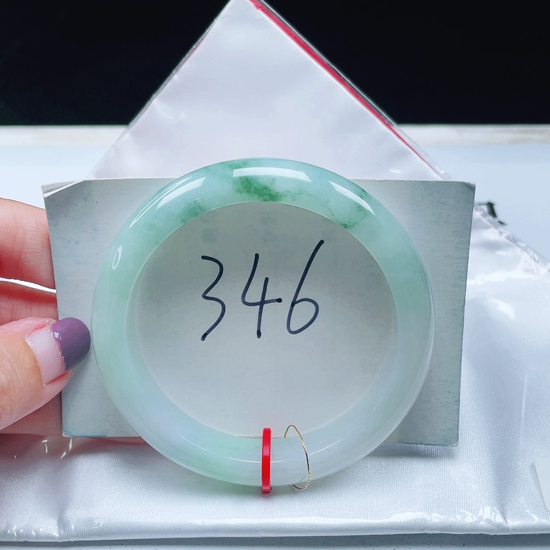 翡翠未镶嵌手镯缅甸翡翠56+