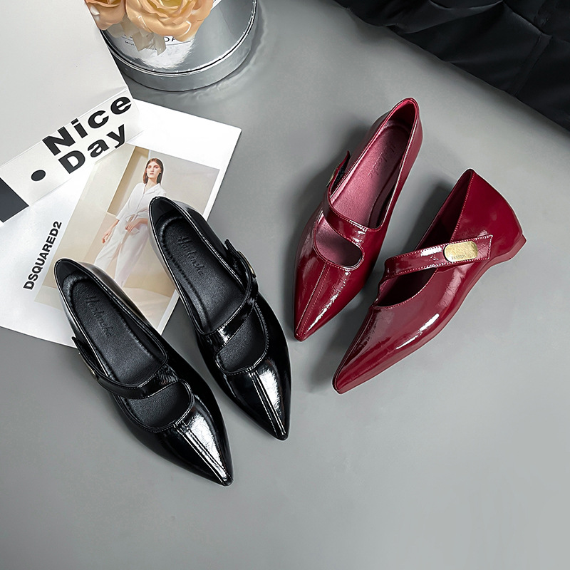 2025年春秋季新款方头复古玛丽珍单鞋配裙子小香风粗跟温柔奶奶鞋