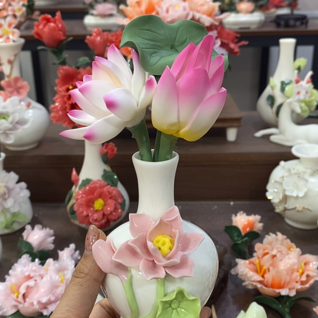 摆件陶瓷手工花摆件