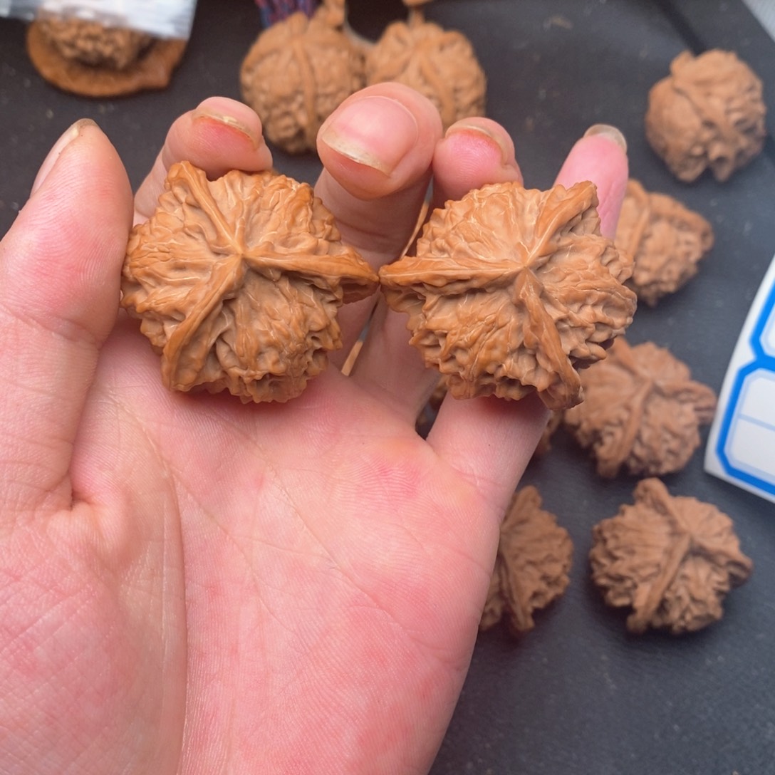 文玩核桃吊坠40正奔