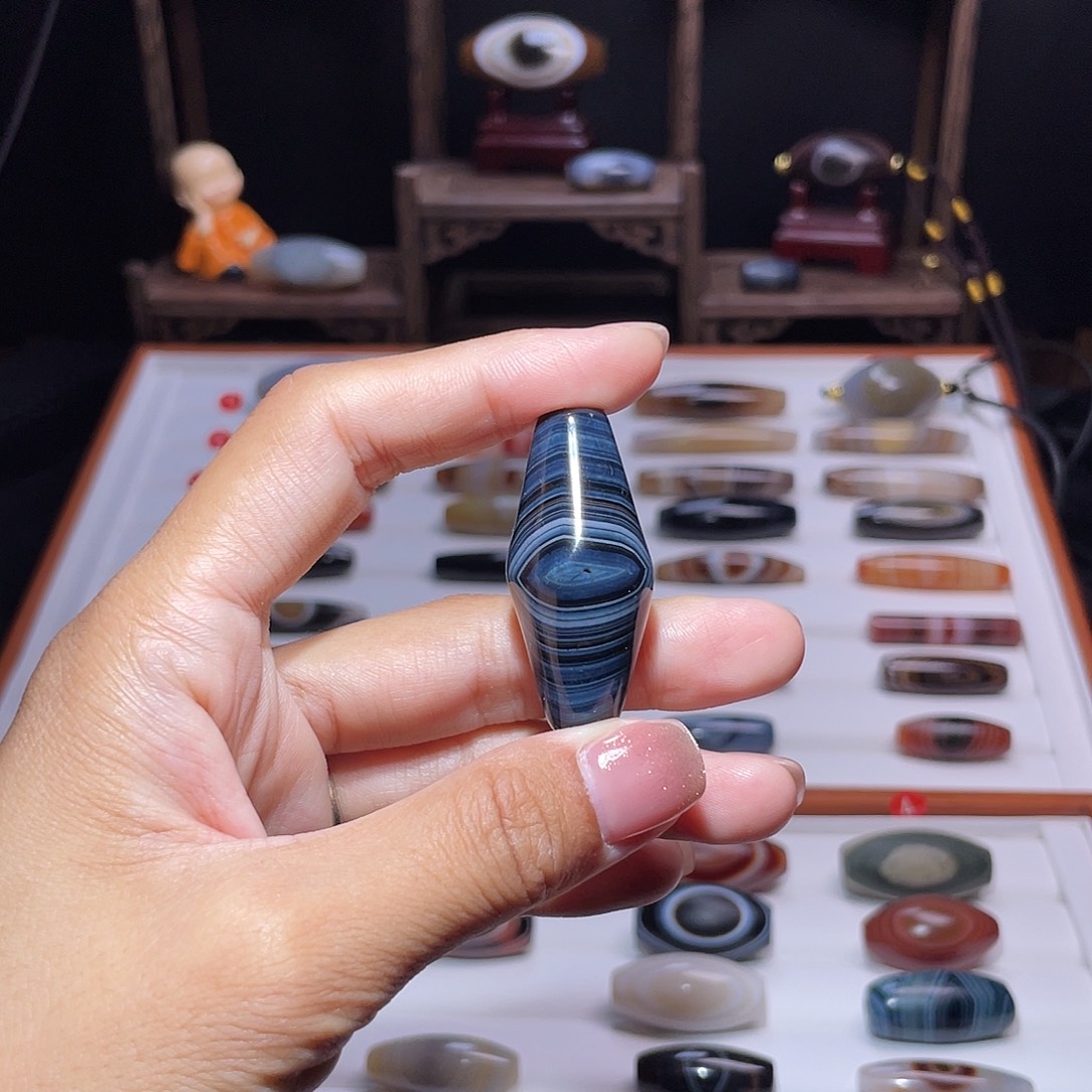 玛瑙/玉髓未镶嵌吊坠(赠链)