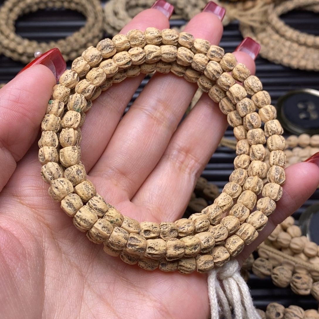 柏香籽/百香籽吊坠