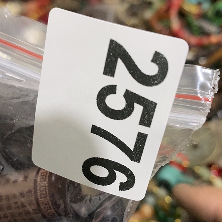 英**见摆件等各种工具的2576