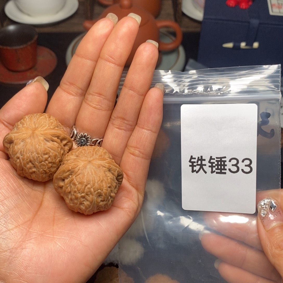 文玩核桃吊坠铁锤妹妹