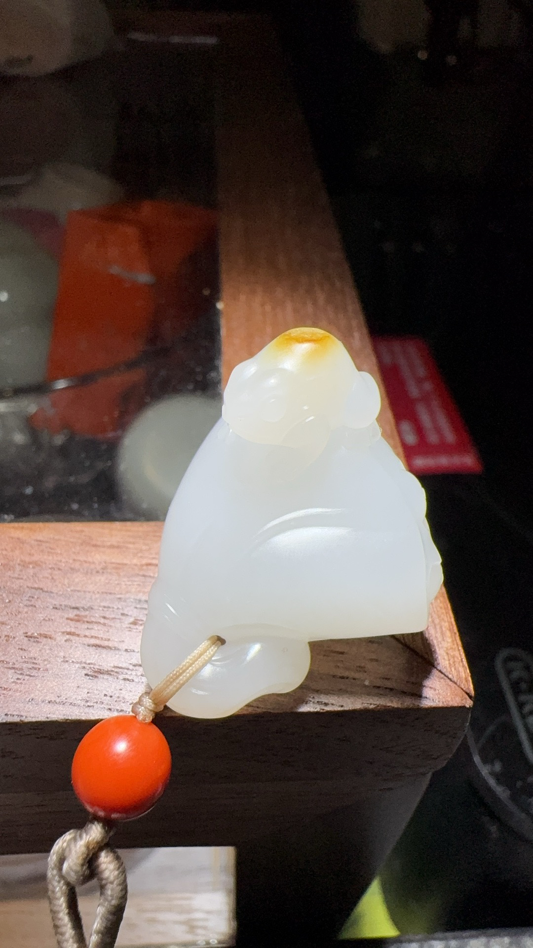 和田玉莲蓬挂件一件