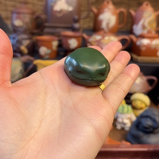 紫砂茶杯尘****卿紫砂茶宠