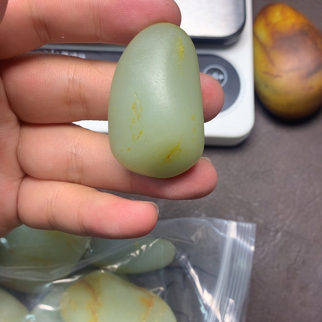 和田玉（糖玉）未镶嵌挂件