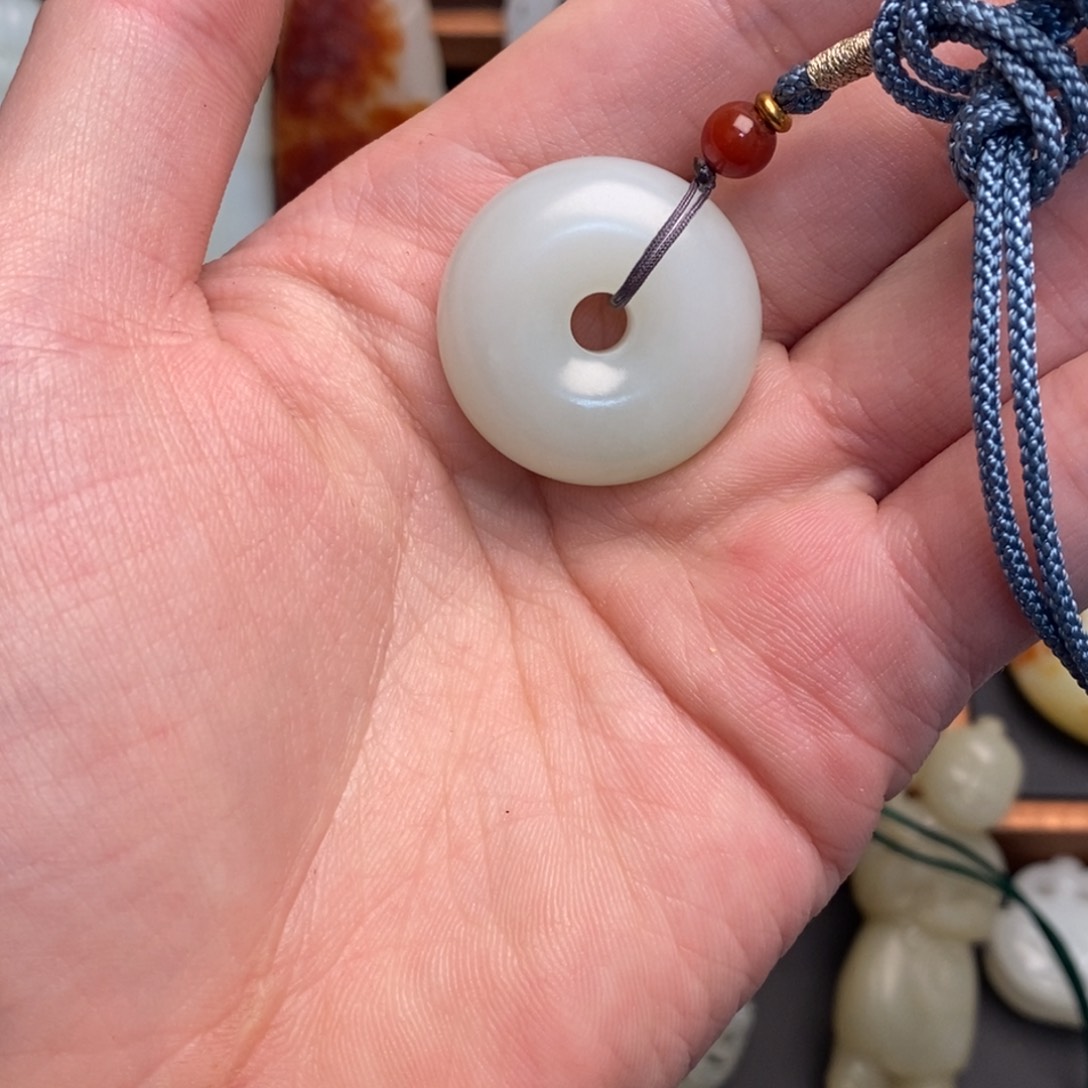 和田玉挂件未镶嵌o**o