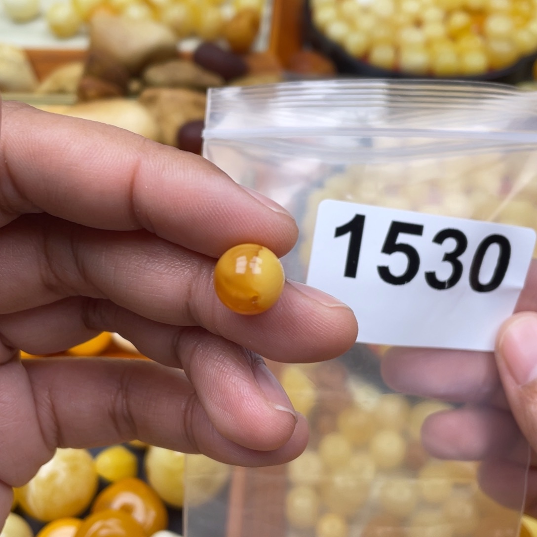 琥珀珠宝奇石未镶嵌尚****装矿点