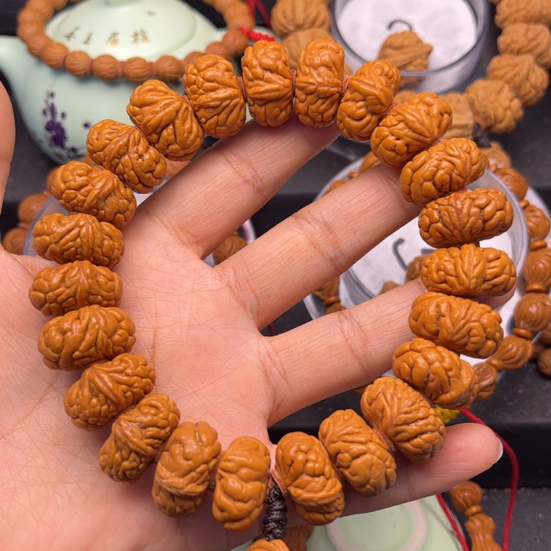 小***志吊坠桃核龙纹桃核