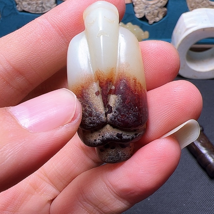 颈饰未镶嵌和田玉（糖玉）酷****살