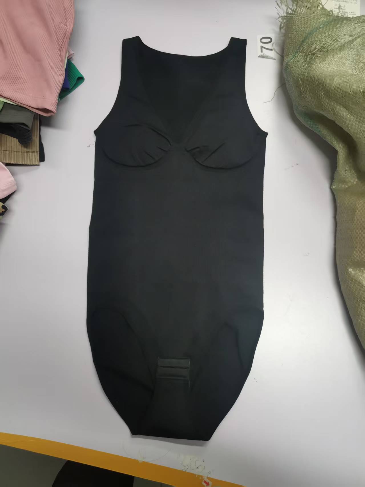 连体定位衣颜色随机