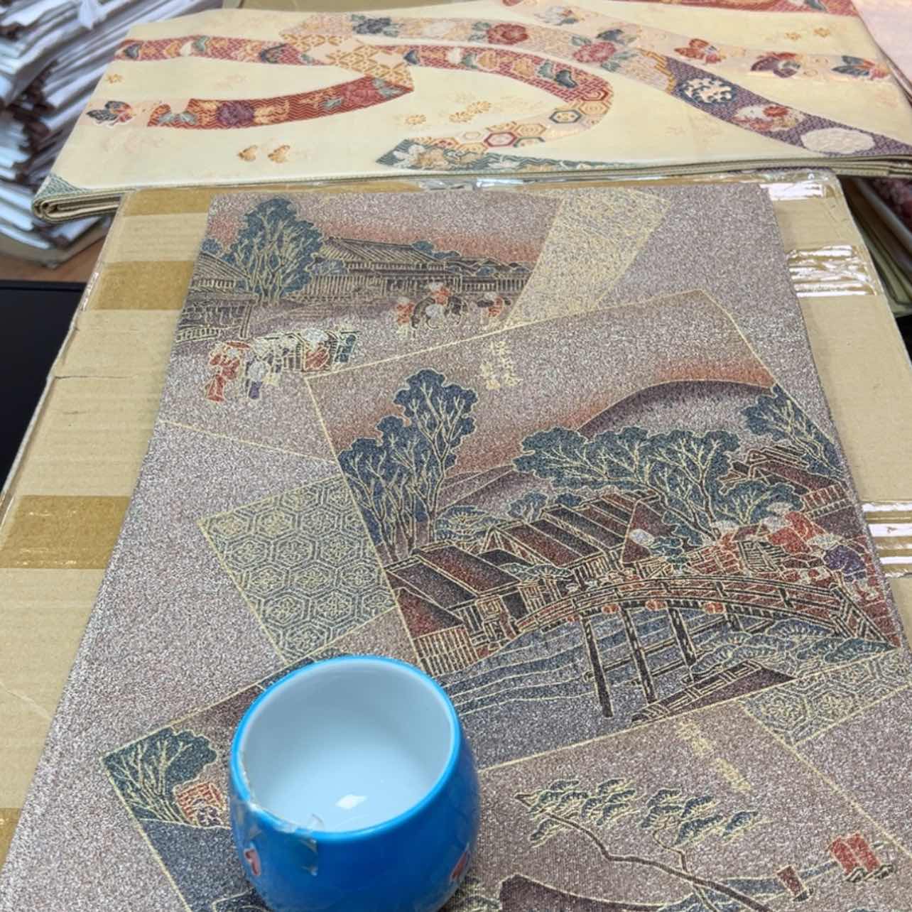 【闪购商品】7****0陶瓷马克杯带盖勺