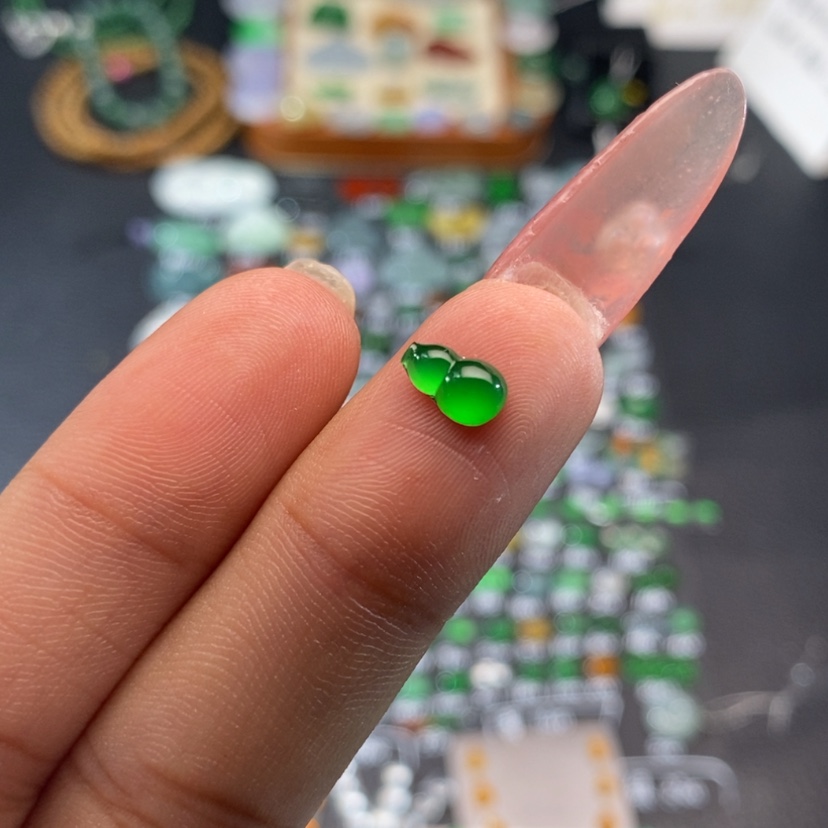 【闪购商品】翡翠挂件未镶嵌葫芦