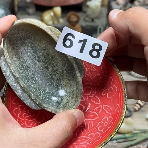 摆件瓷器制作过程是根据不同种类及形状