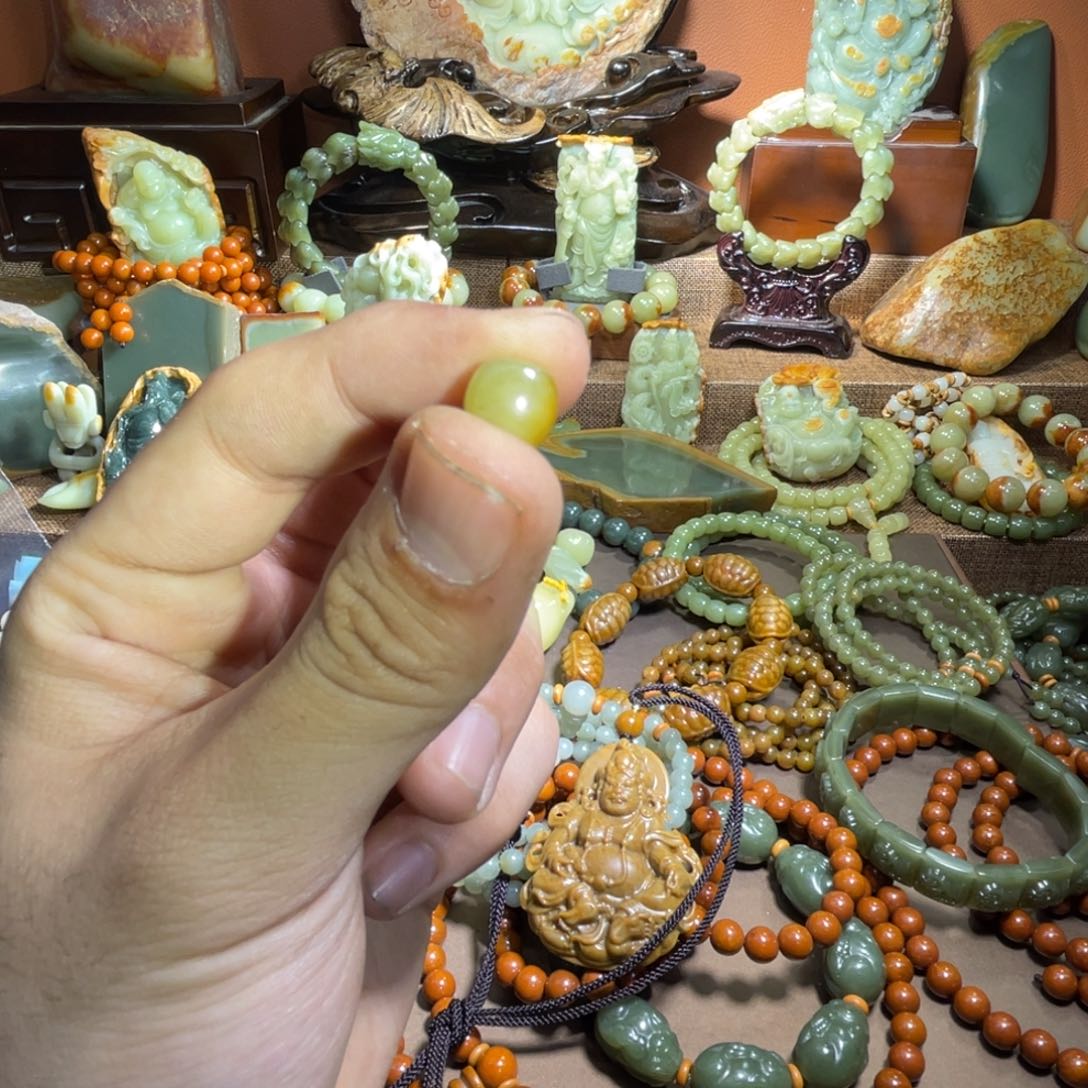 透闪石质玉单珠未镶嵌未***择