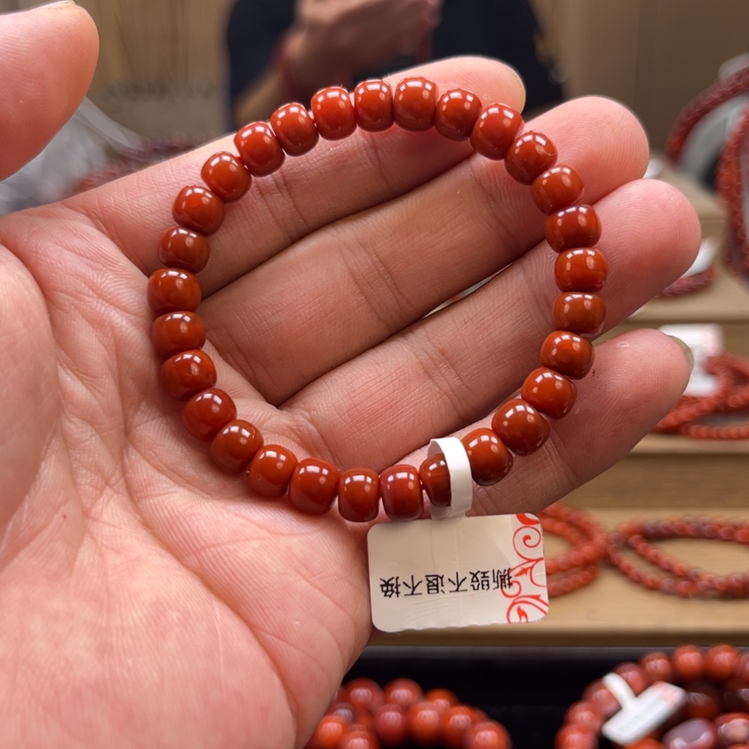 敏***儿南红玛瑙未镶嵌手链