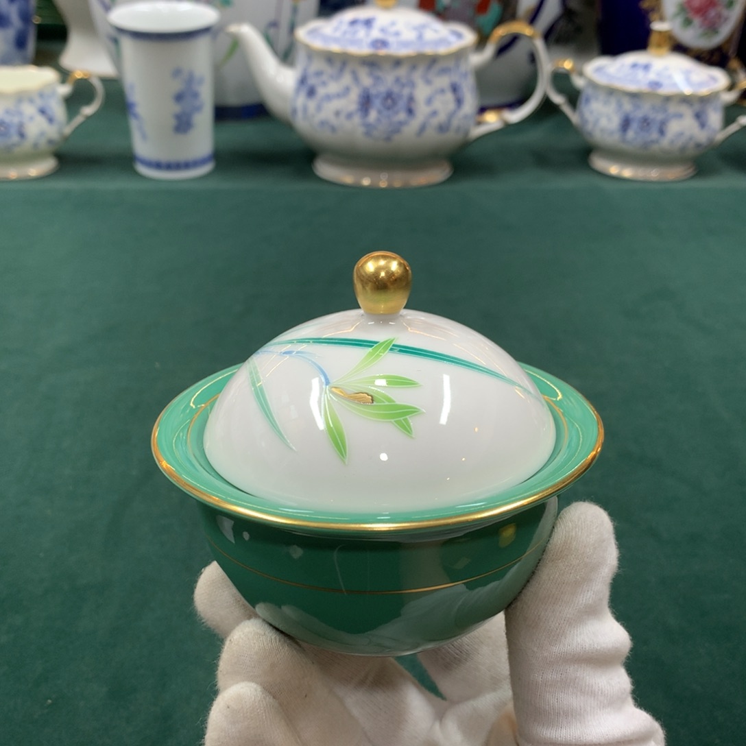 摆件全是大漂亮瓷器啊美美哒