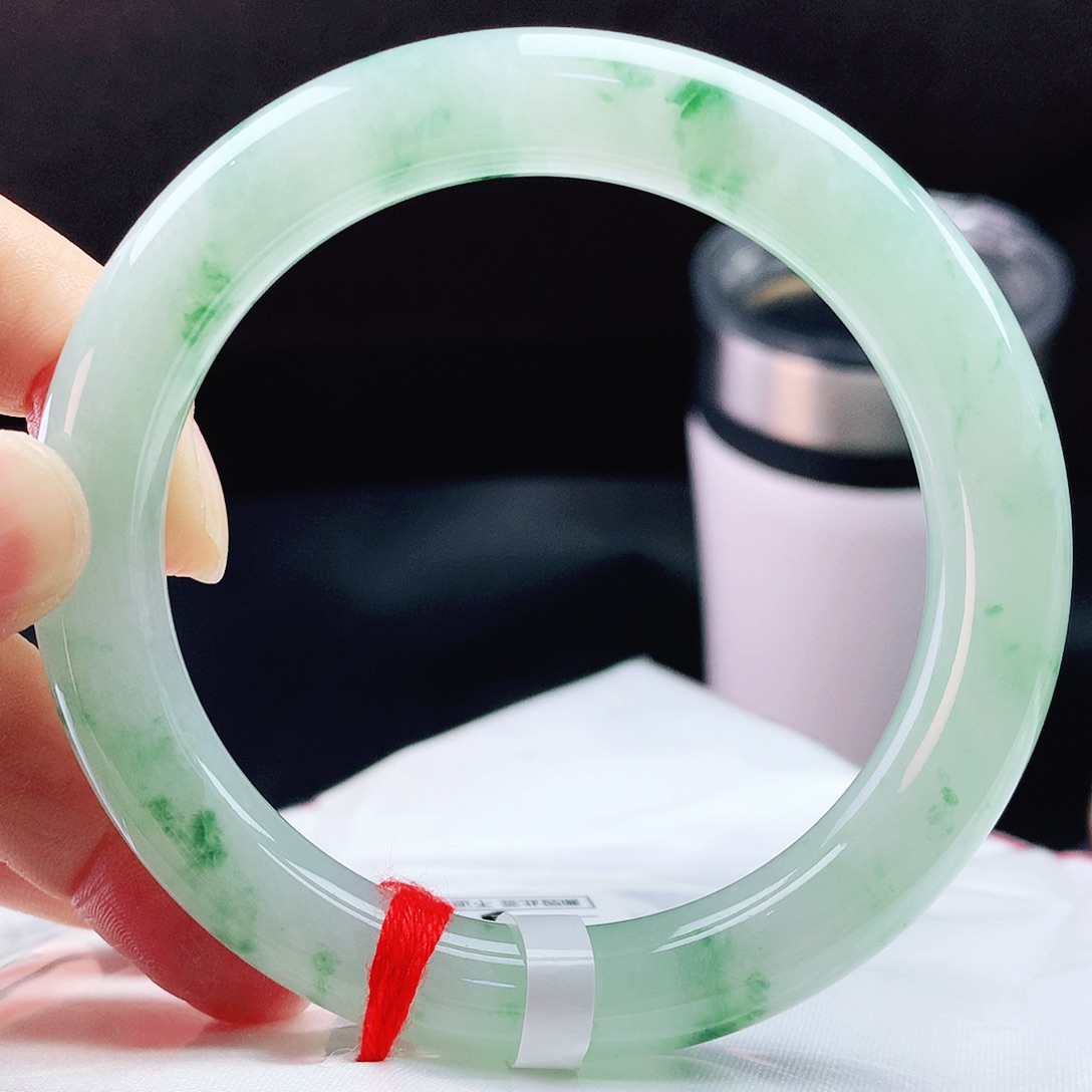 未镶嵌手镯（圆镯）翡翠57胖绿花