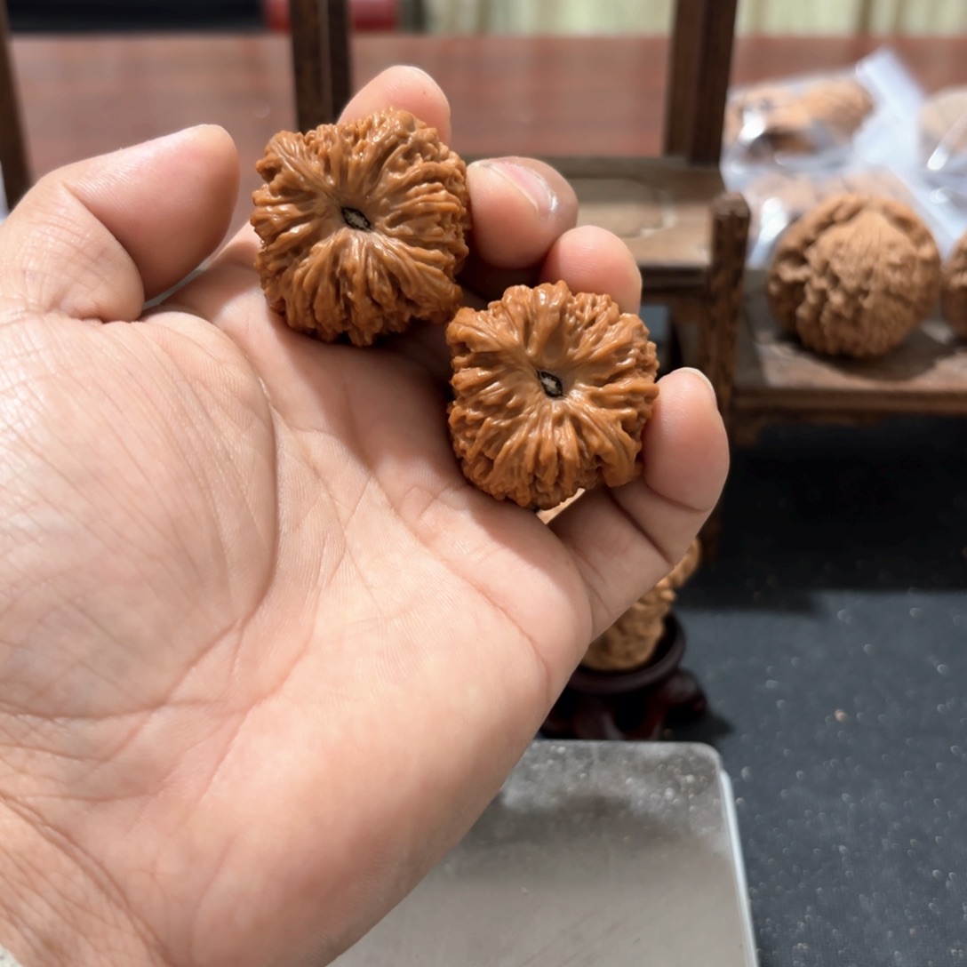 乙***油吊坠文玩核桃3333333333