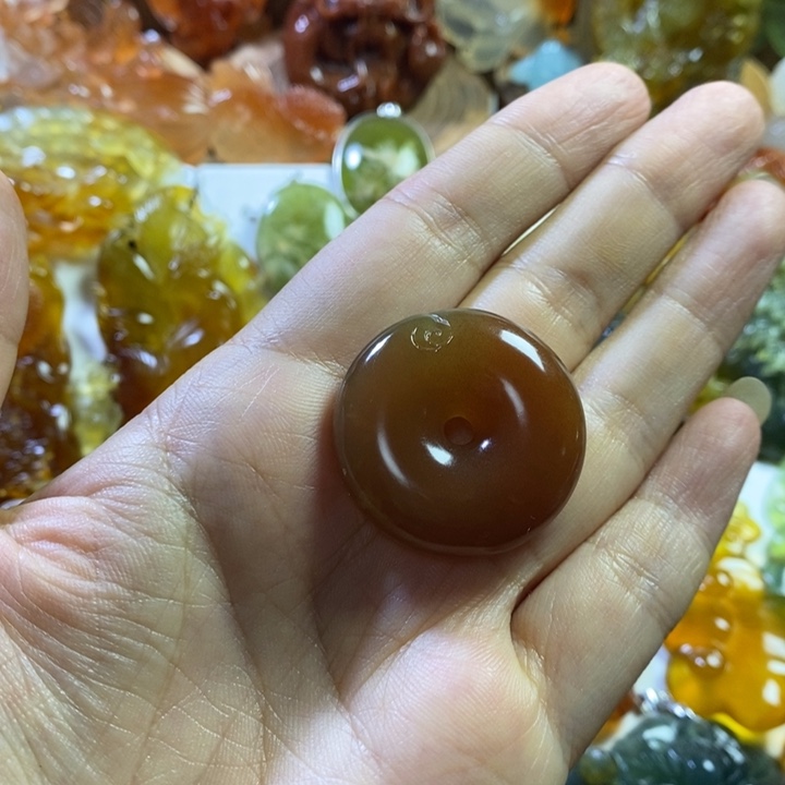 未镶嵌蛇纹石玉颈饰