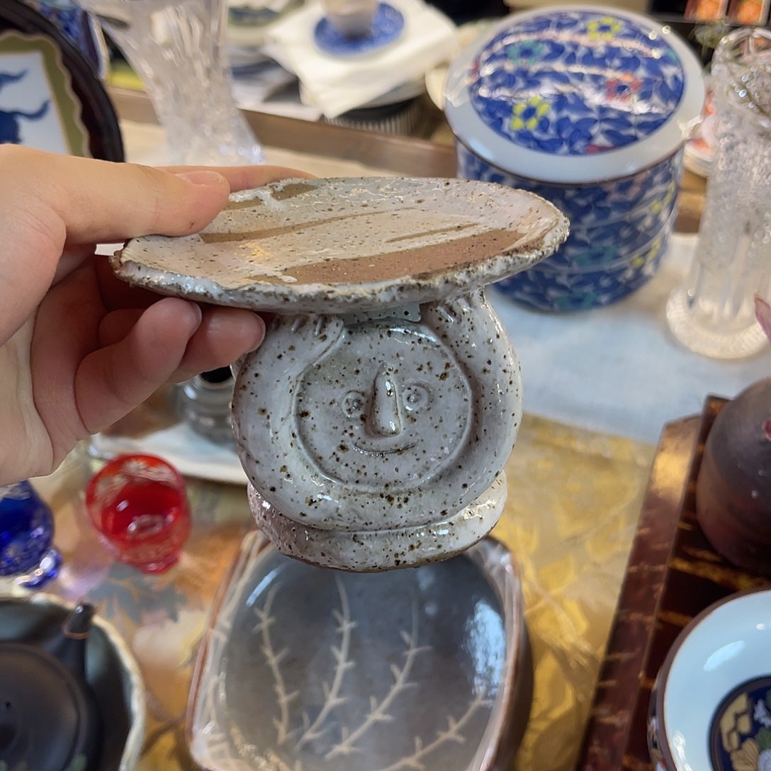 瓷片托举小人可爱高足台