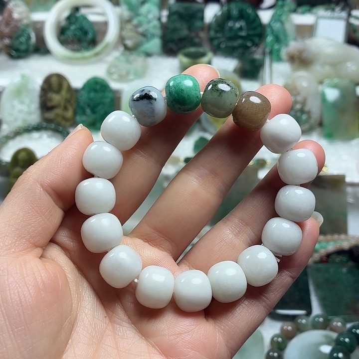 独山玉未镶嵌吊坠