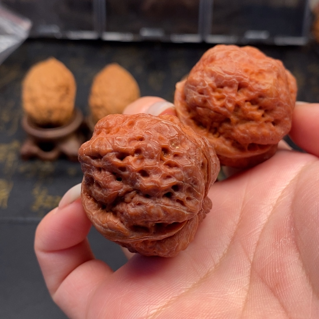 吊坠文玩核桃羊角蟾